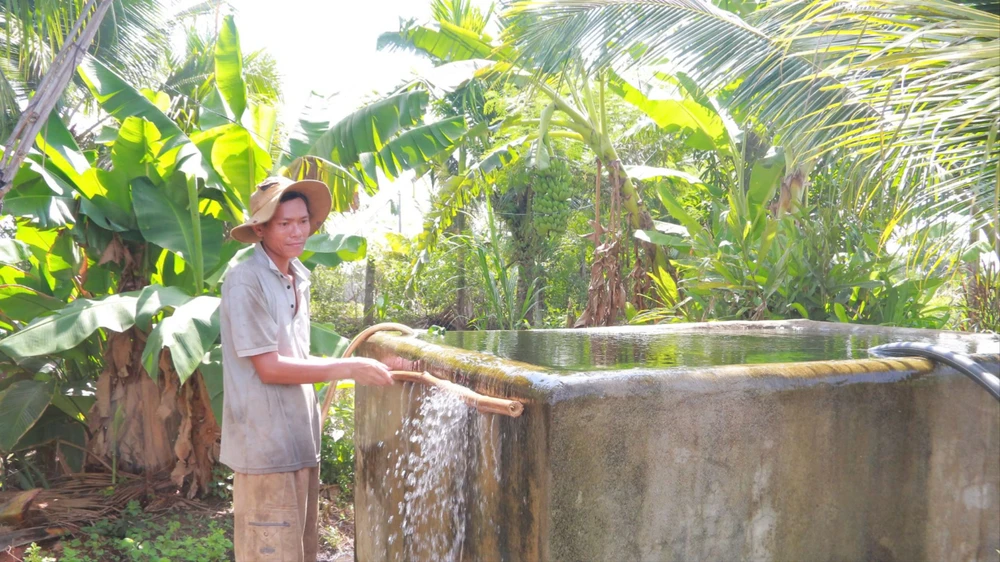 giếng tự phun trào 2.jpg