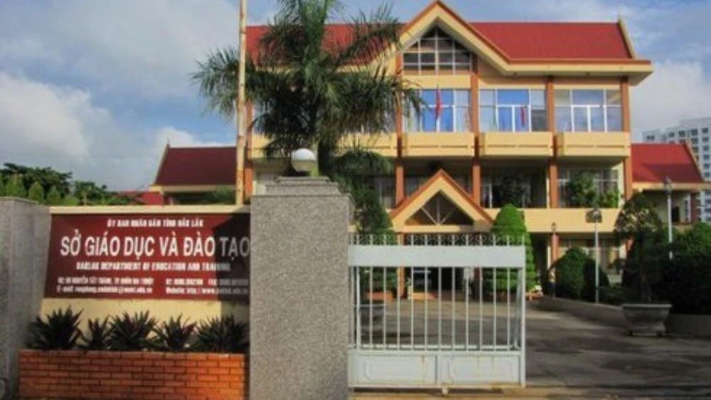 theo cha mẹ lên Đắk Lắk.jpg