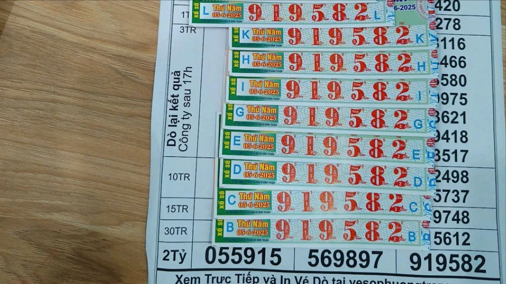 trúng 14 tờ vé số độc đắc 2.jpg