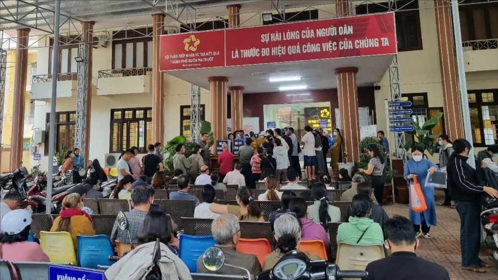 bỏ cấp huyện 12.jpg