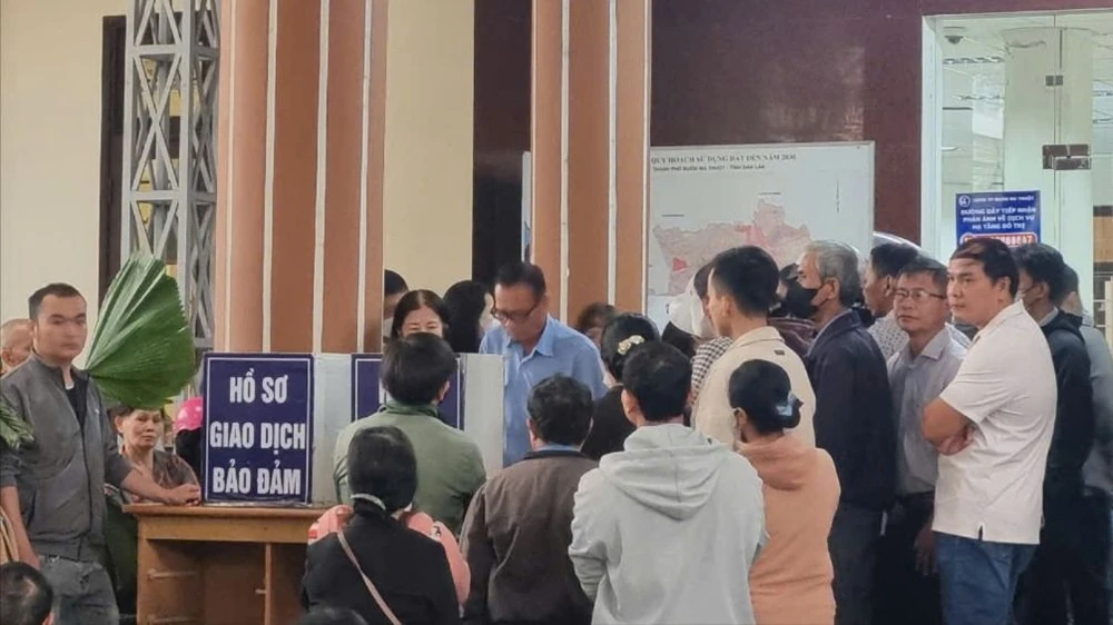 bỏ cấp huyện 17.jpg