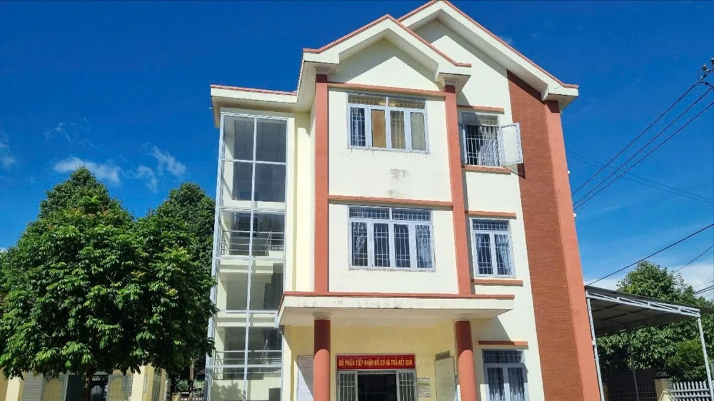 chính quyền hai cấp.jpg