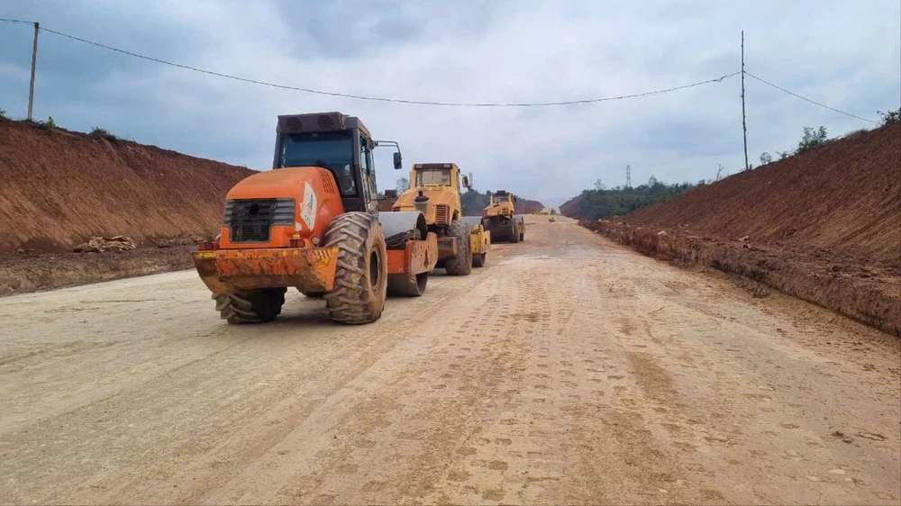 cao tốc Khánh hòa-Buôn Ma Thuột.jpg