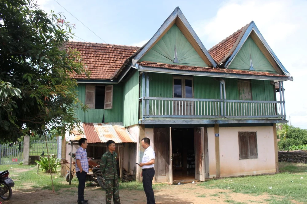 nói được nhiều thứ tiếng 1.JPG