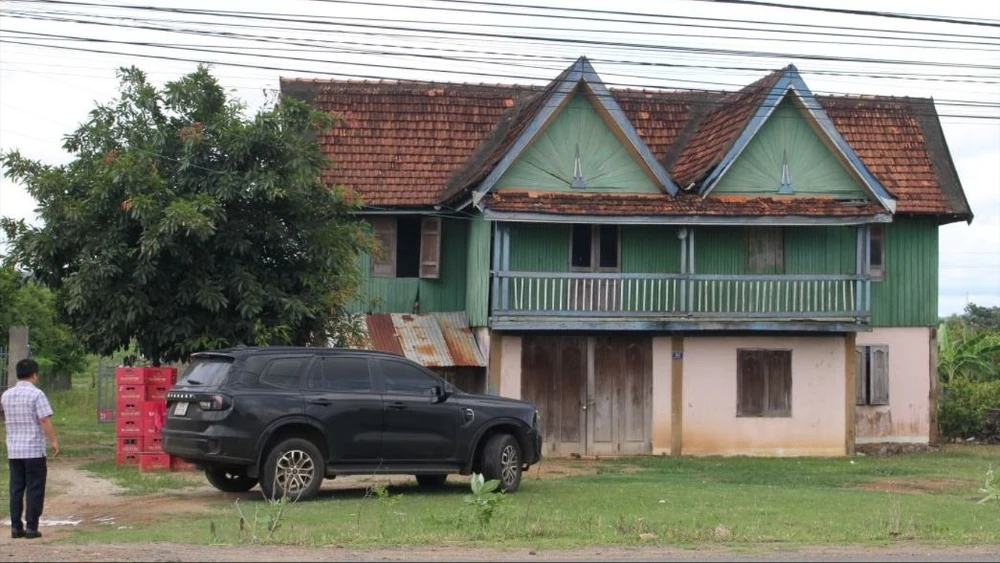 nói nhiều thứ tiếng.JPG