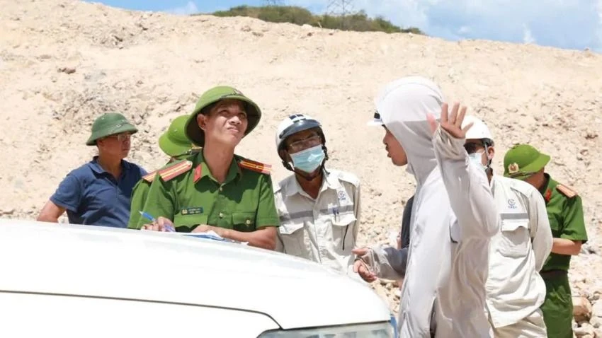 cao tốc Quy Nhơn-Chí Thạnh.jpg