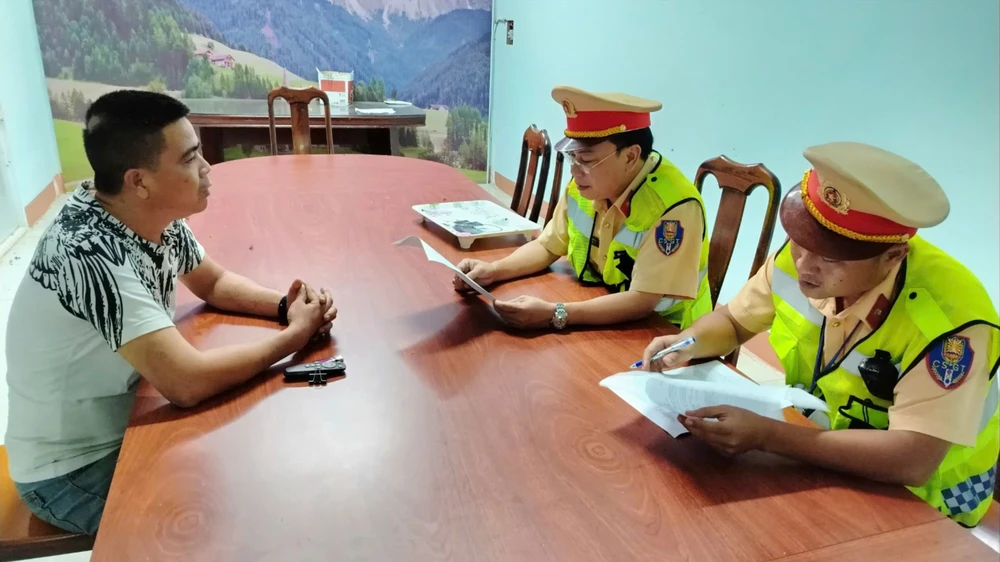 giấy phép lái xe.jpg