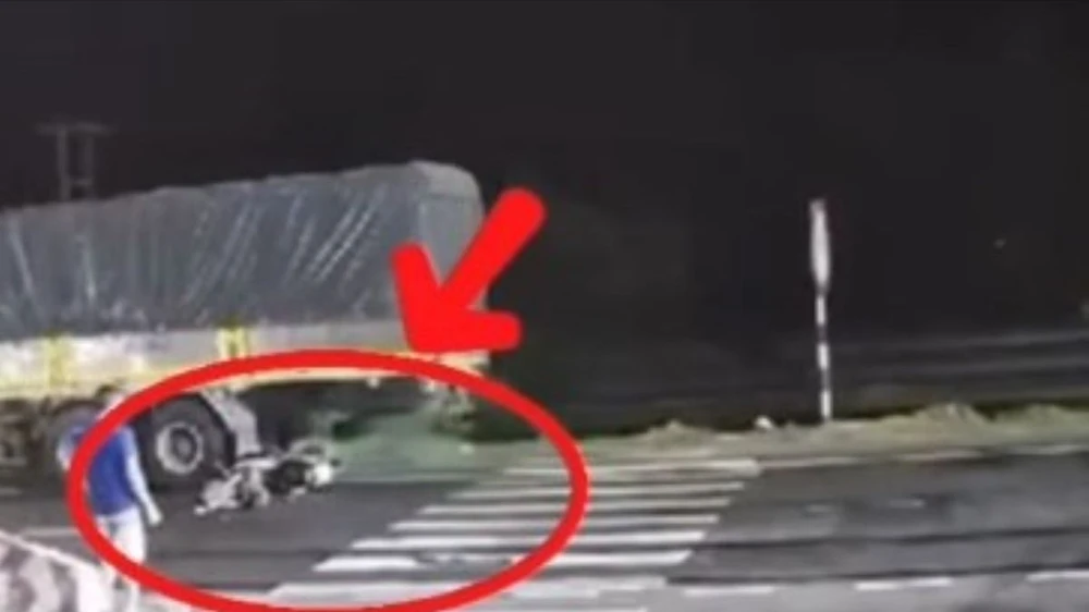 tài xế xe tải.jpg