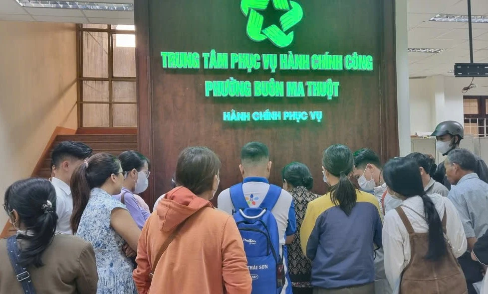 tặng quà 100.000 đồng 1.jpg