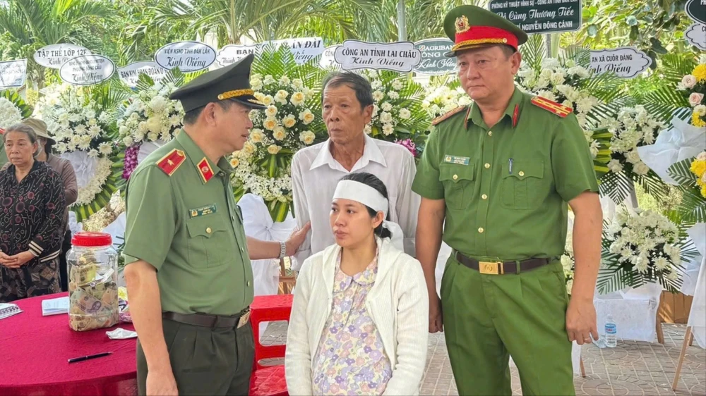 Nguyễn Đông Cánh 10.jpg