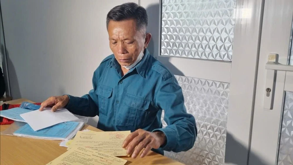 máy tán sỏi 2001.jpg