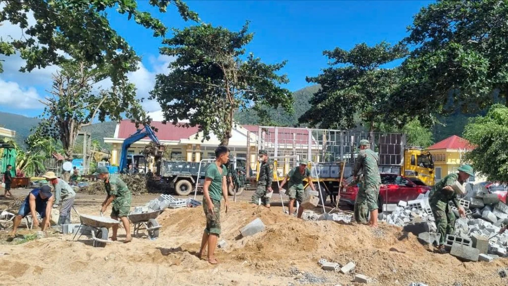 bão số 13 002.jpg