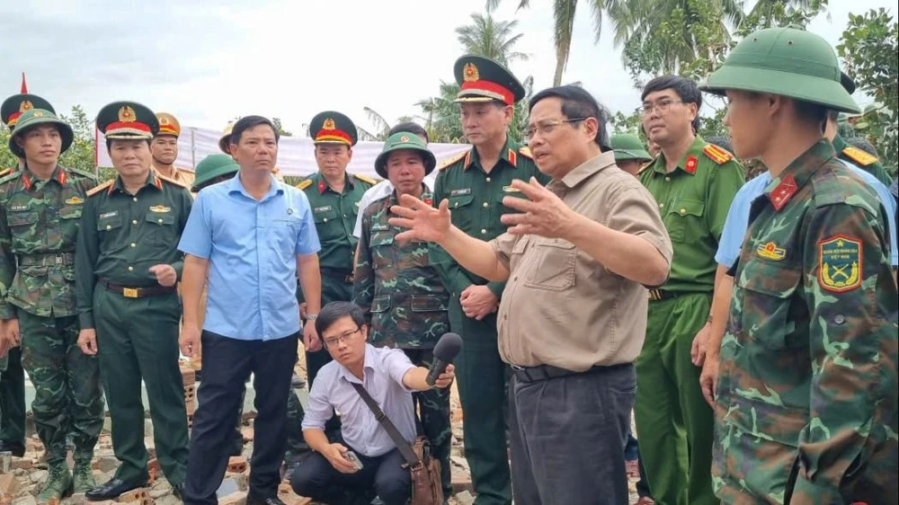 phạm minh chính b000.jpg