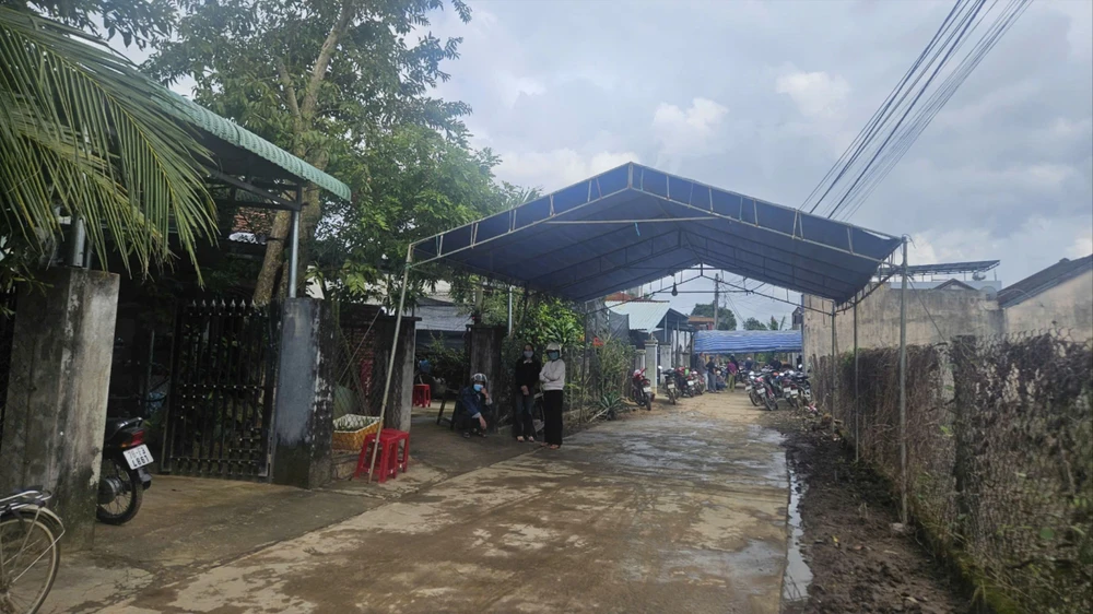 sập bờ kè 2.jpg