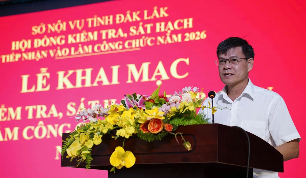 công chức 1.jpg