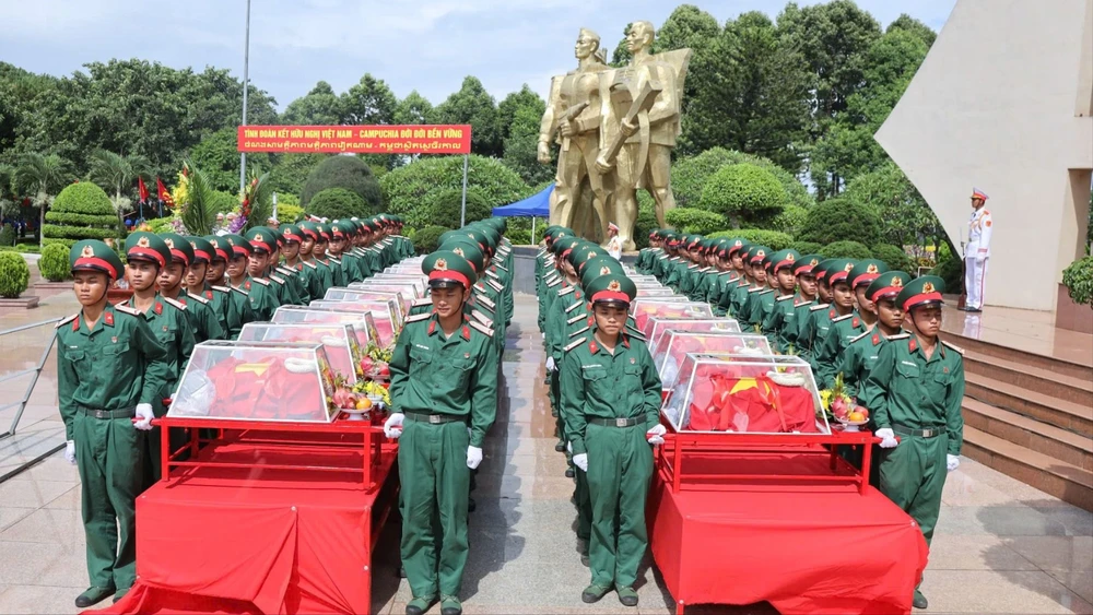liệt sĩ 2.jpg
