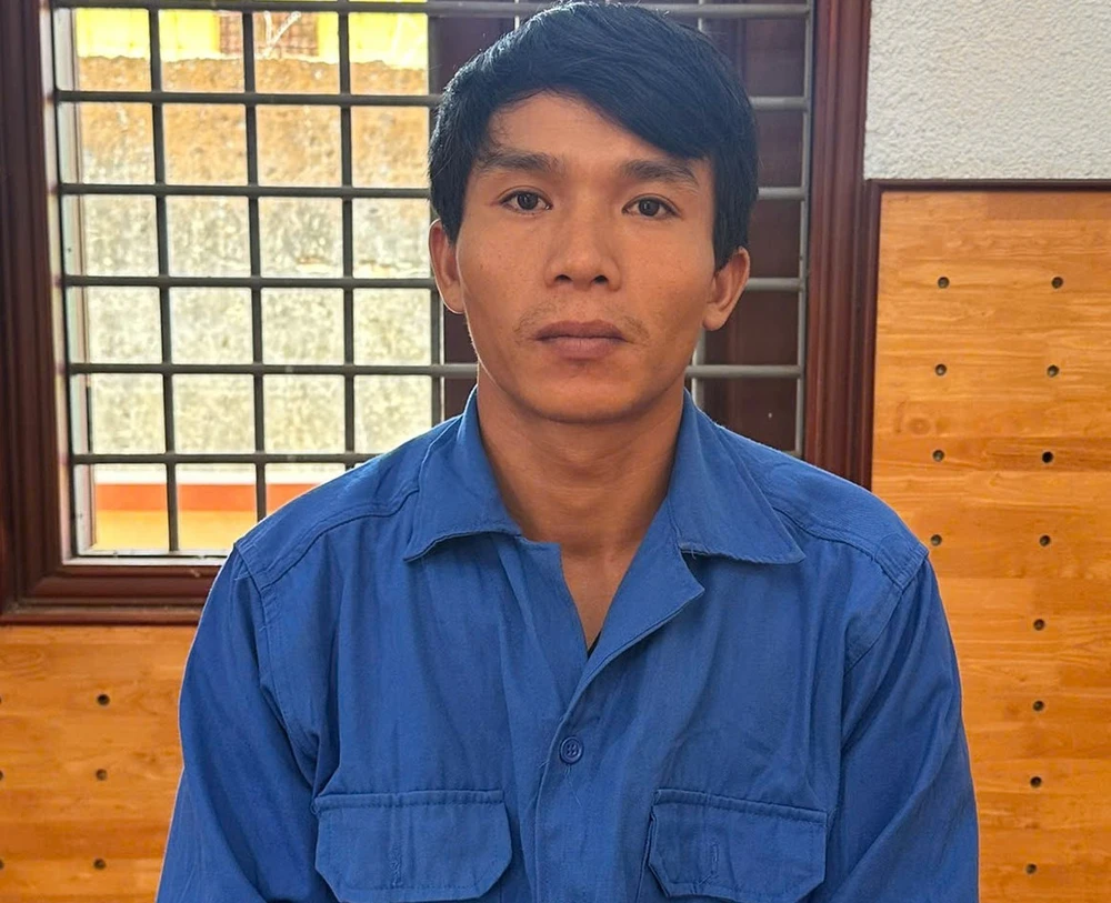 hiếp dâm.jpeg
