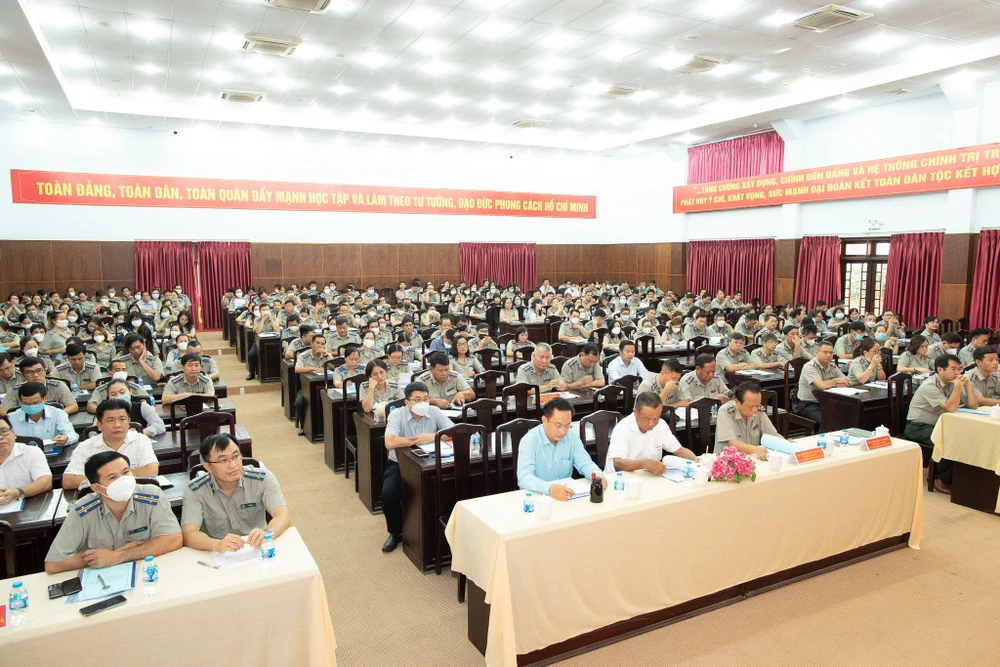 Toàn cảnh hội nghị tập huấn sáng 16-7. Ảnh: Cẩm Tú