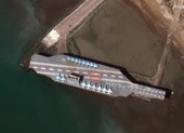 Iran đưa mô hình tàu sân bay Mỹ ra biển để tập trận đánh chìm?