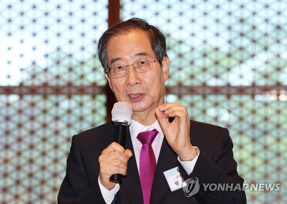 Thủ tướng Hàn Quốc Han Duck-soo. Ảnh: YONHAP