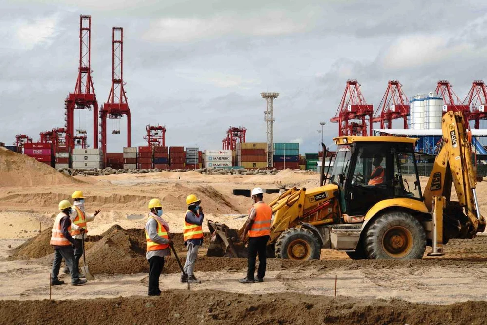 Một dự án ở Sri Lanka thuộc sáng kiến Vành đai - Con đường của Trung Quốc. Ảnh: TÂN HOA XÃ