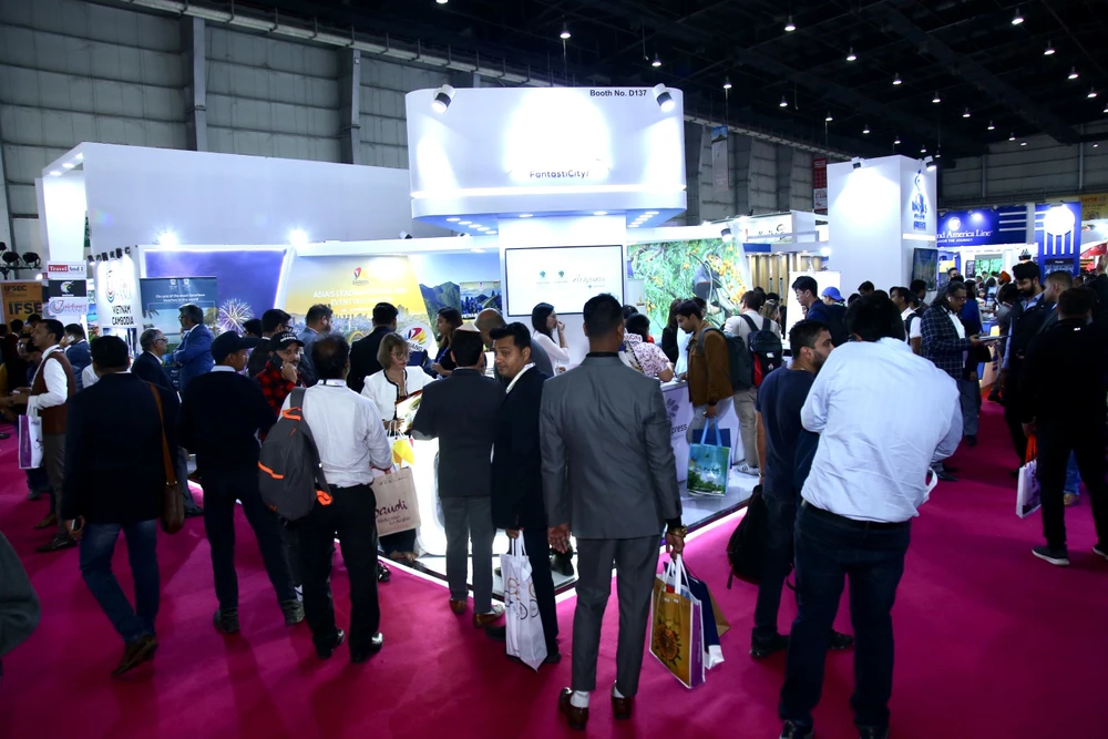 Gian hàng Danang FantastiCity thu hút rất nhiều du khách.Ảnh: SDL