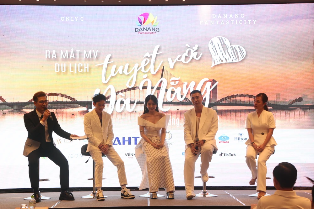 ONLY C, Dj Mie, Hồng Thanh tại buổi họp báo.Ảnh: NGÔ QUANG