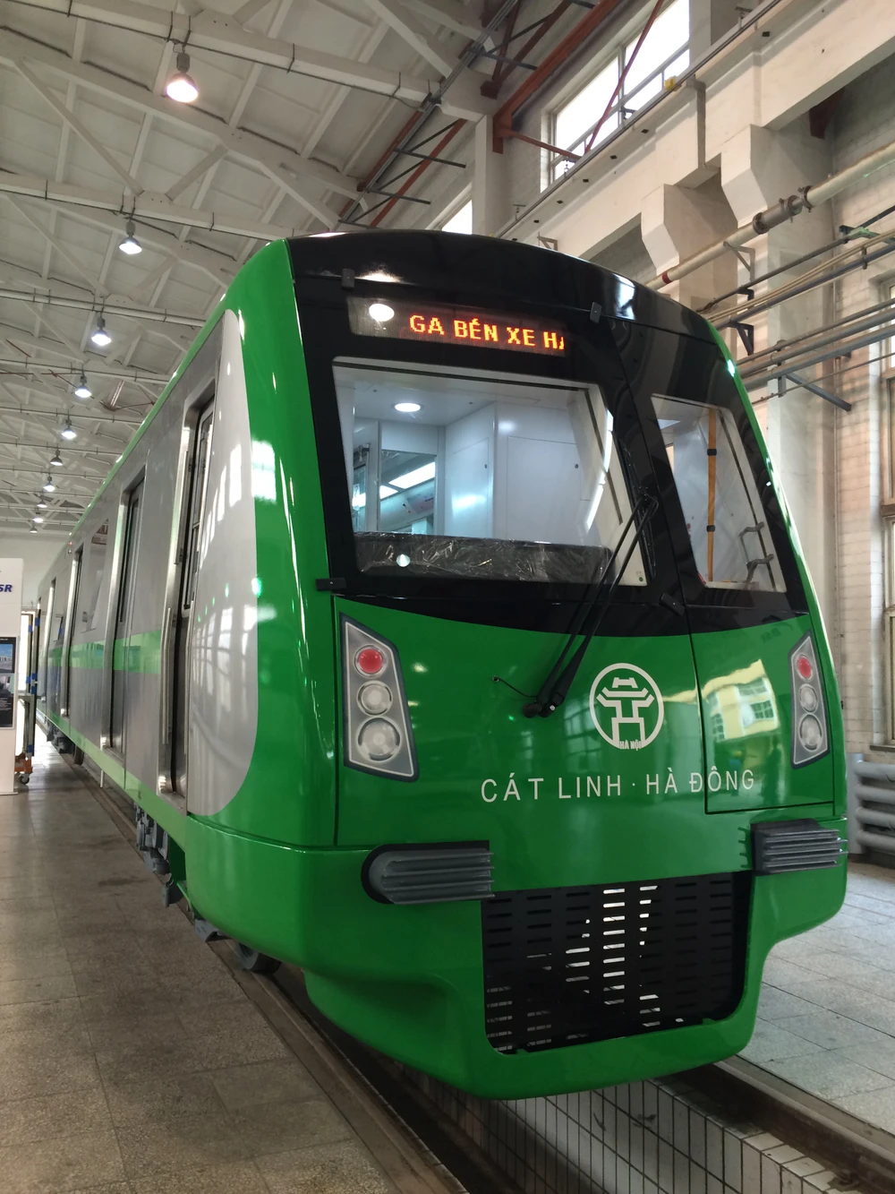 Họa tiết tàu Trung Quốc sản xuất thể hiện đặc trưng văn hóa Hà Nội ảnh 1