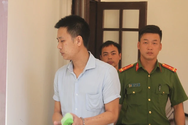 Nguyễn Tiến Quân đã đột nhập hàng chục công sở để trộm tài sản