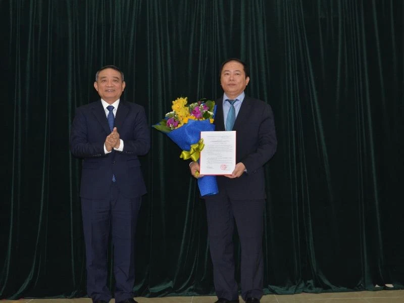 Nhân sự mới ảnh 1