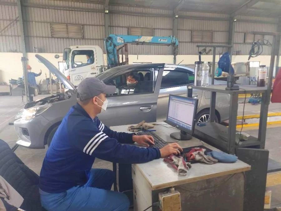 Thời gian qua Cục Đăng kiểm phải sử dụng 1 số đăng kiểm viên bị khởi tố để làm việc. Ảnh: V.LONG