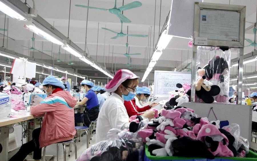 Tổng liên đoàn lao động Việt Nam đề xuất tăng lương tối thiểu vùng từ ngày 1-7-2024.