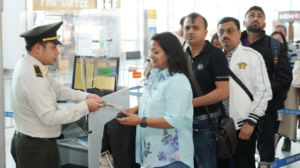 Lượng hành khách qua cảng Nội Bài đã tăng từ đợt Giáng sinh.