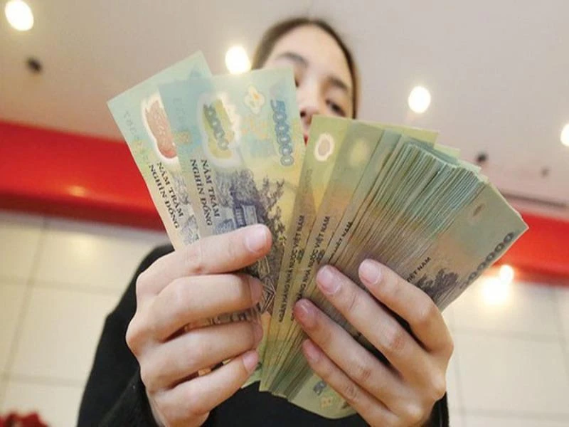 Mức thưởng Tết Dương lịch năm 2024 của Hà Nội nhích hơn năm ngoái.