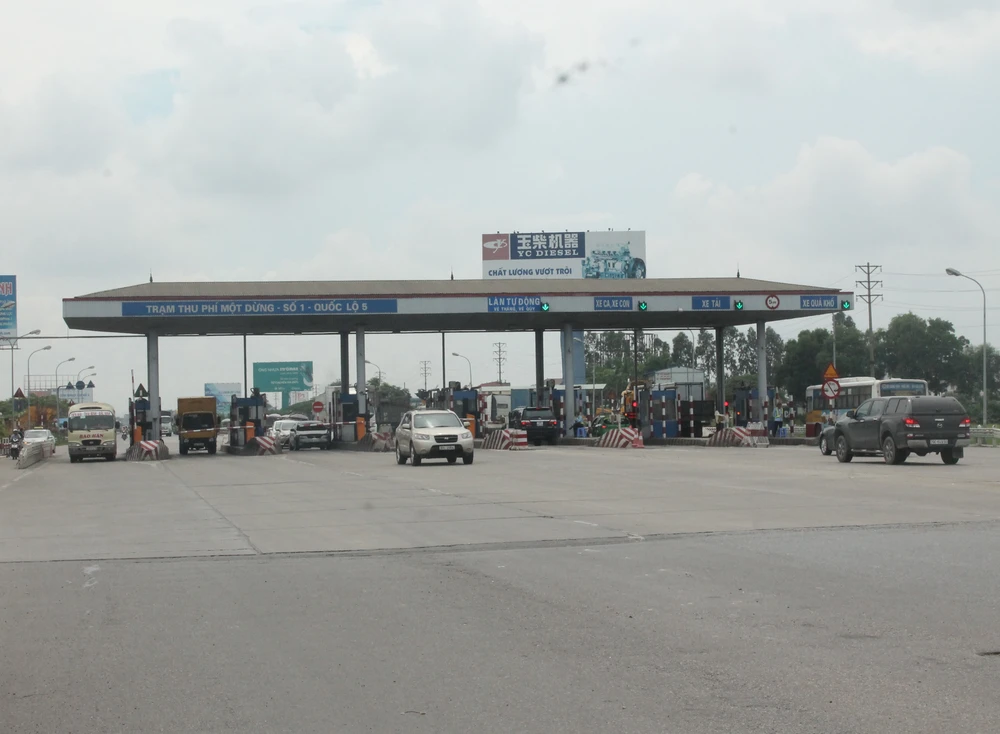 Bộ GTVT đang đề xuất mua lại các dự án BOT thua lỗ. Ảnh: V.LONG