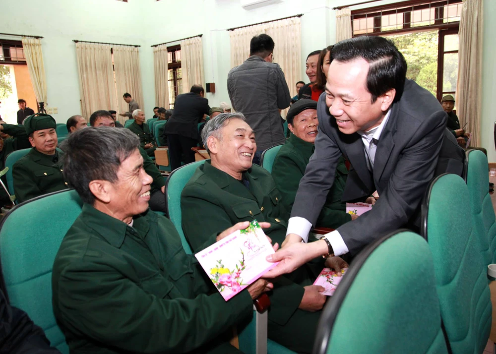 tiếp tục tổ chức hoạt động kỷ niệm 77 năm Ngày thương binh – liệt sĩ.