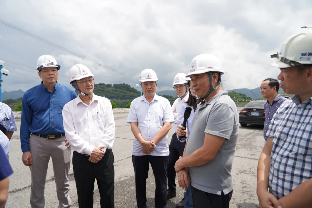 Nhà máy thuỷ điện hoà bình an toàn