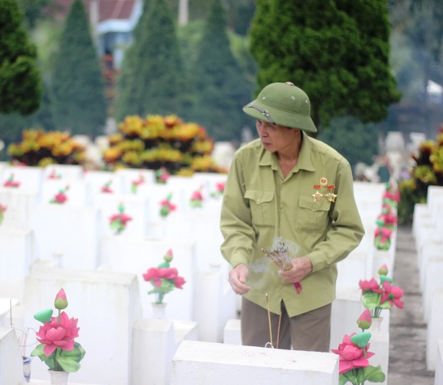 hàng nghìn liệt sĩ hi sinh ở mặt trận vị xuyên