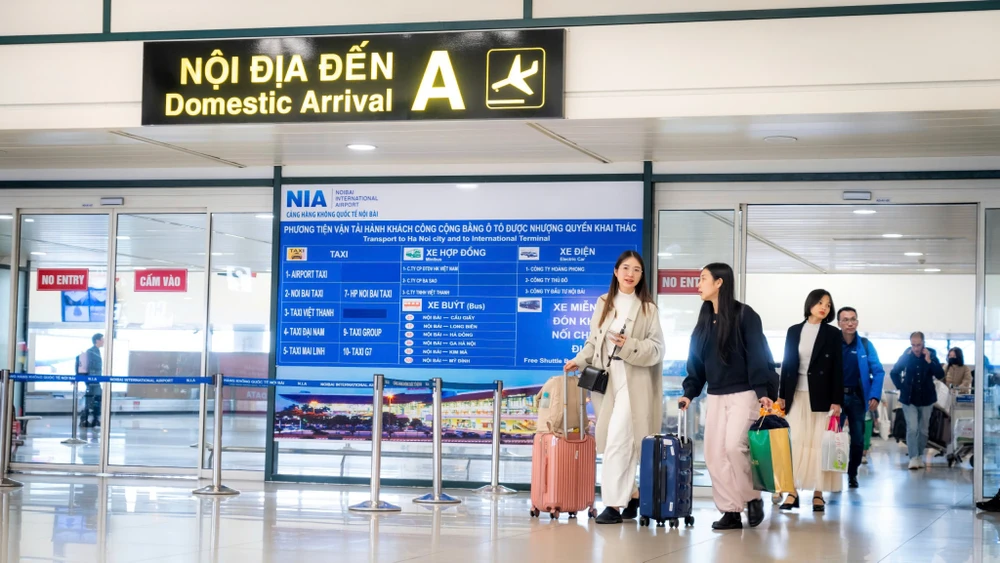 Sân bay Nội Bài dù đang được cải tạo mở rộng những vẫn tăng bậc trên bảng xếp hạng