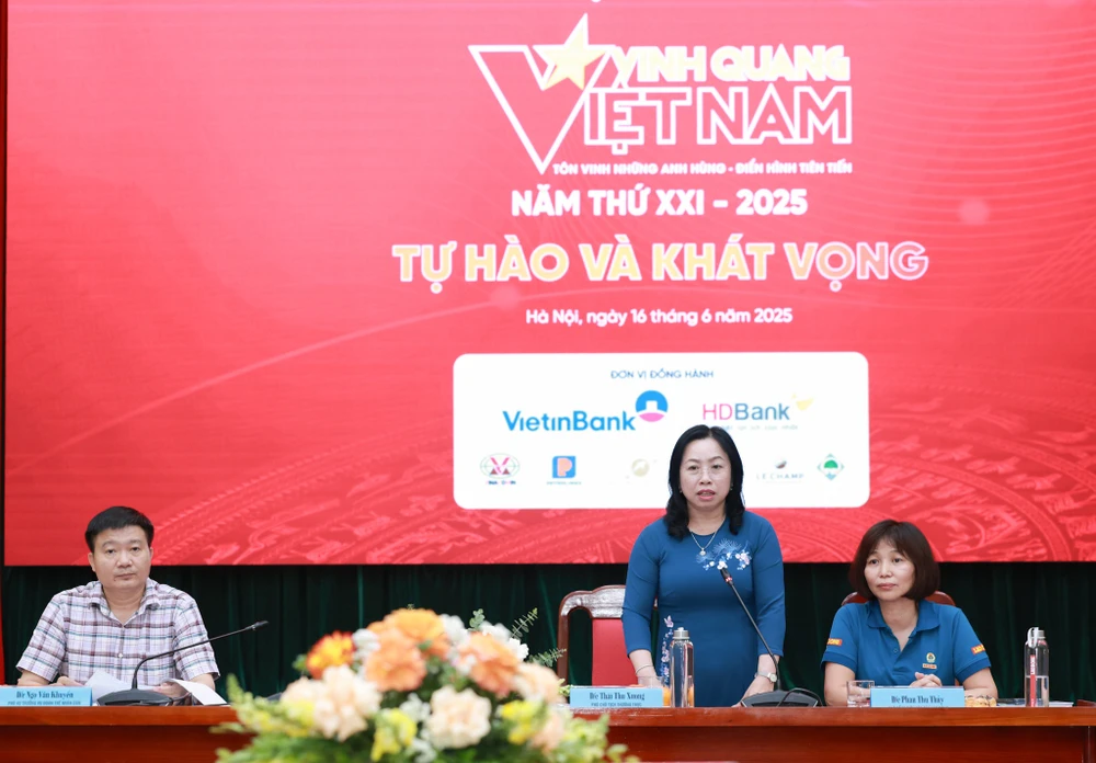Vinh Quang Việt Nam