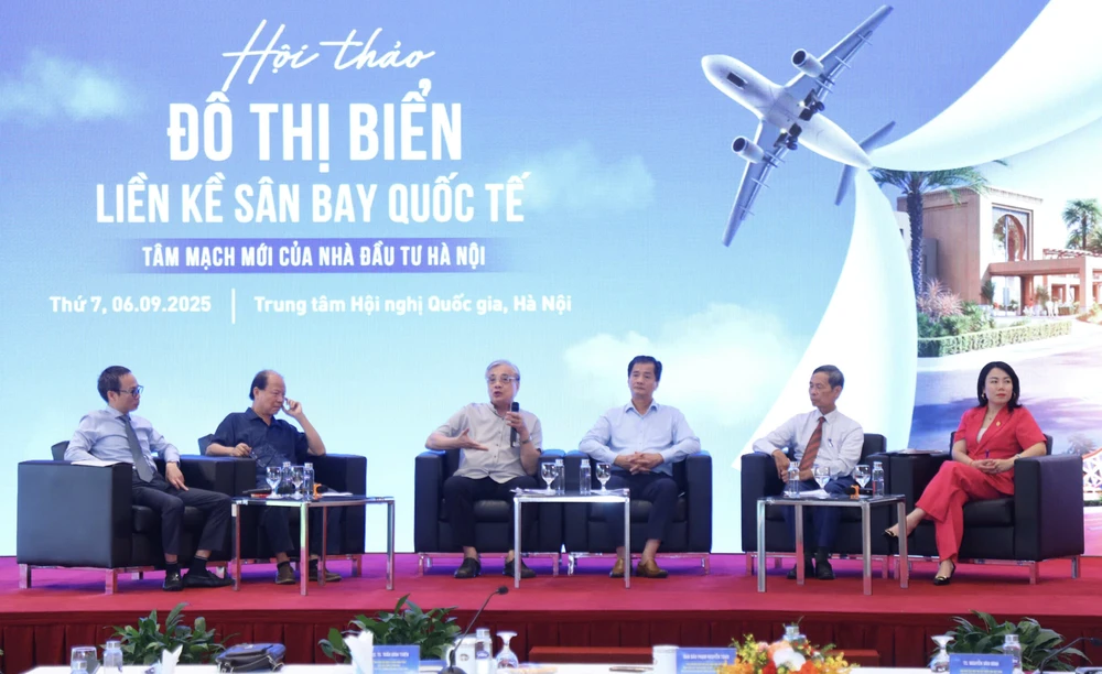 đô thị biển kề sân bay