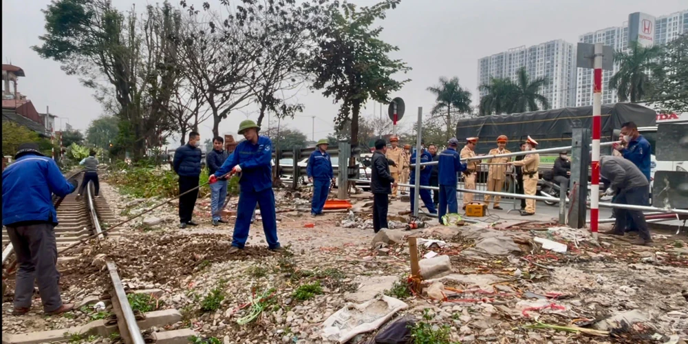 lối đi tự mở đường sắt