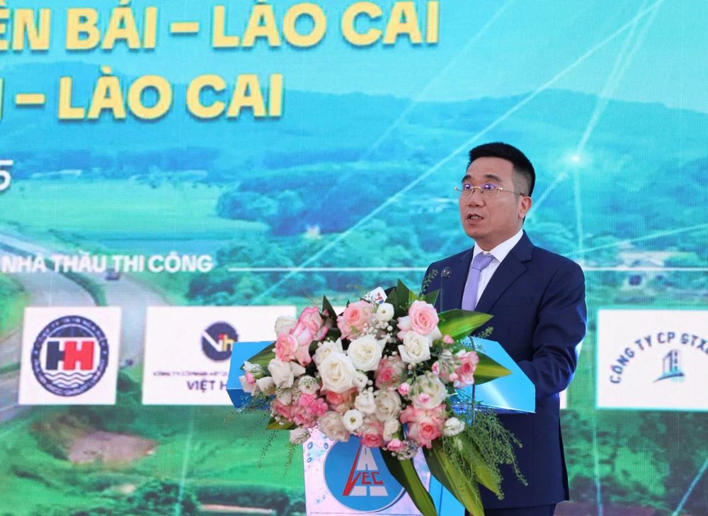 mở rộng cao tốc Yên Bái - Lào Cai