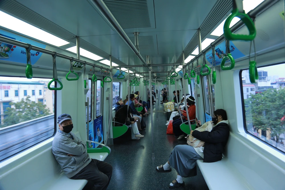 Hình ảnh ở ga Văn Quán, chụp sáng 5-11. Ảnh: V.LONG