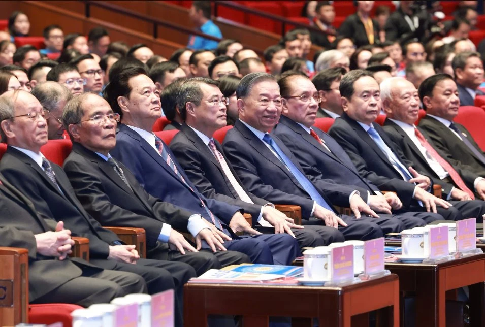 tong-bi-thu.jpg