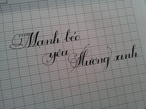 Ấn tượng nữ sinh viên ĐH Công đoàn viết chữ đẹp như in ảnh 5