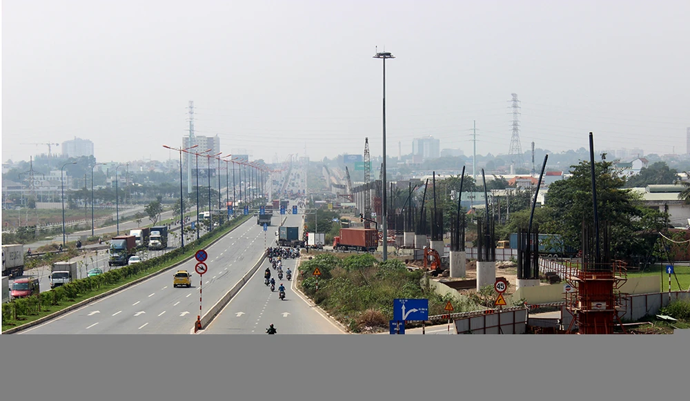 Cận cảnh tuyến Metro số 1 Bến Thành – Suối Tiên đang dần hình thành ảnh 14