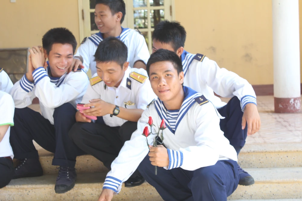 Dự thảo Luật Nghĩa vụ quân sự: Sinh viên chính quy cũng không được hoãn ảnh 1