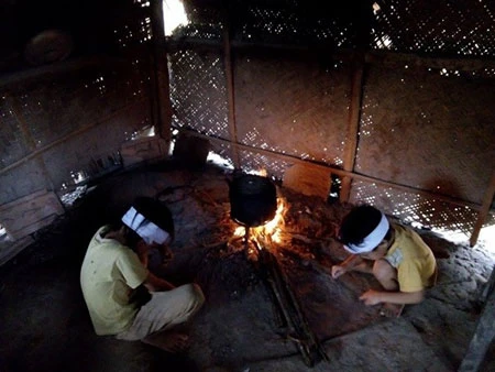 thầy giáo, quyên góp, người nghèo, từ thiện