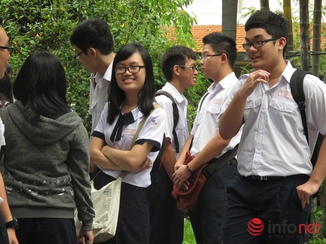 Kỳ thi THPT quốc gia: Lo lắng trước đề thi “2 trong 1” ảnh 1